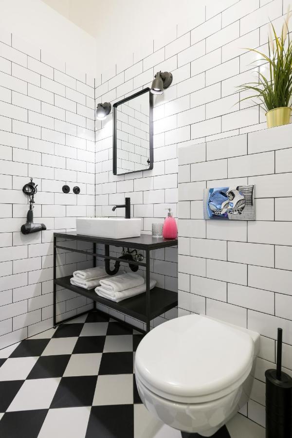 Discover Krakow Apartments - 3 Rakowicka St - Amazing Loft Near Main Station - Netflix מראה חיצוני תמונה